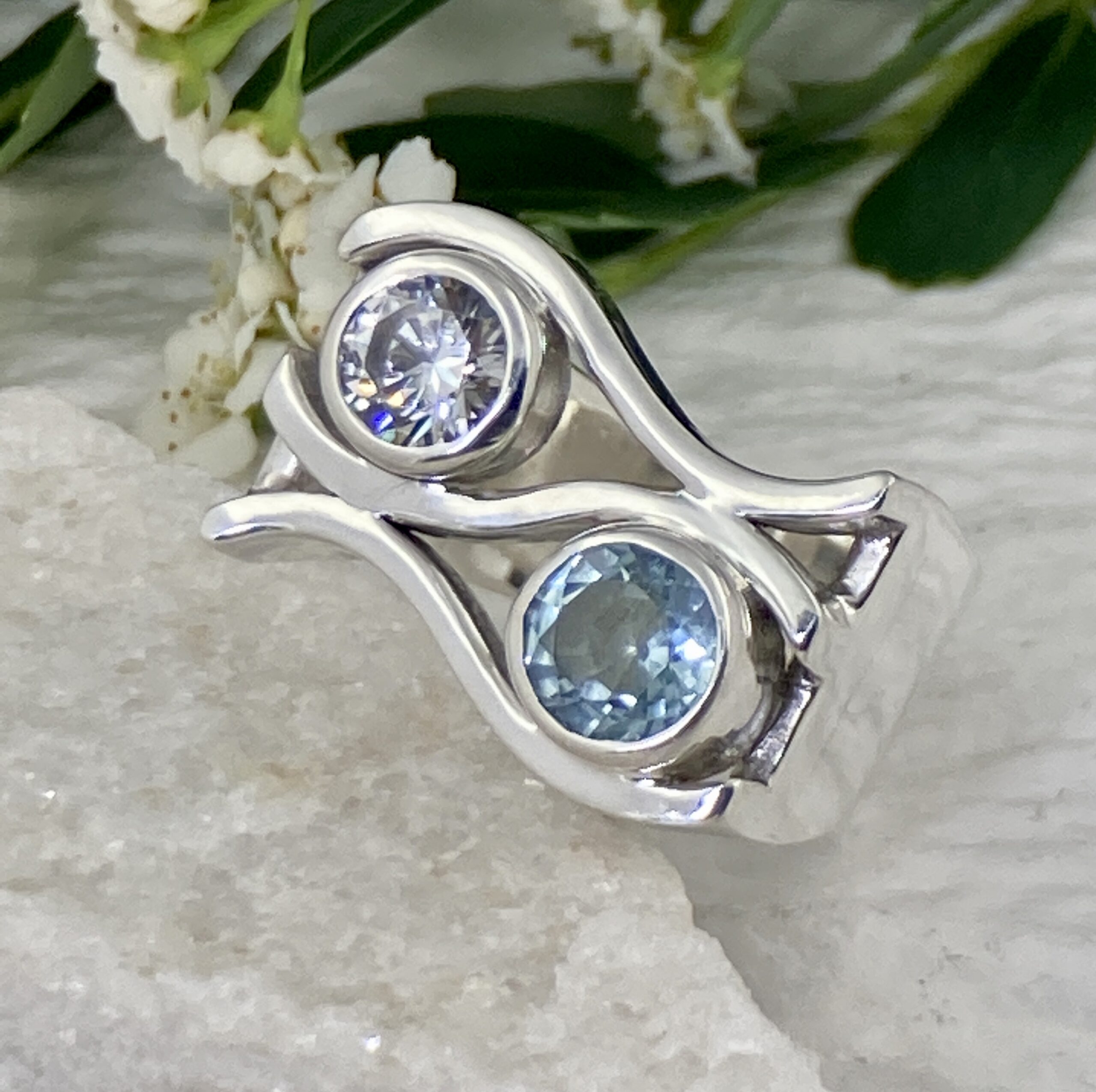 Aquamarine & Cubic Zirconia Ring – Size 7.5 – Argentium Silver Flag Band - Image 2