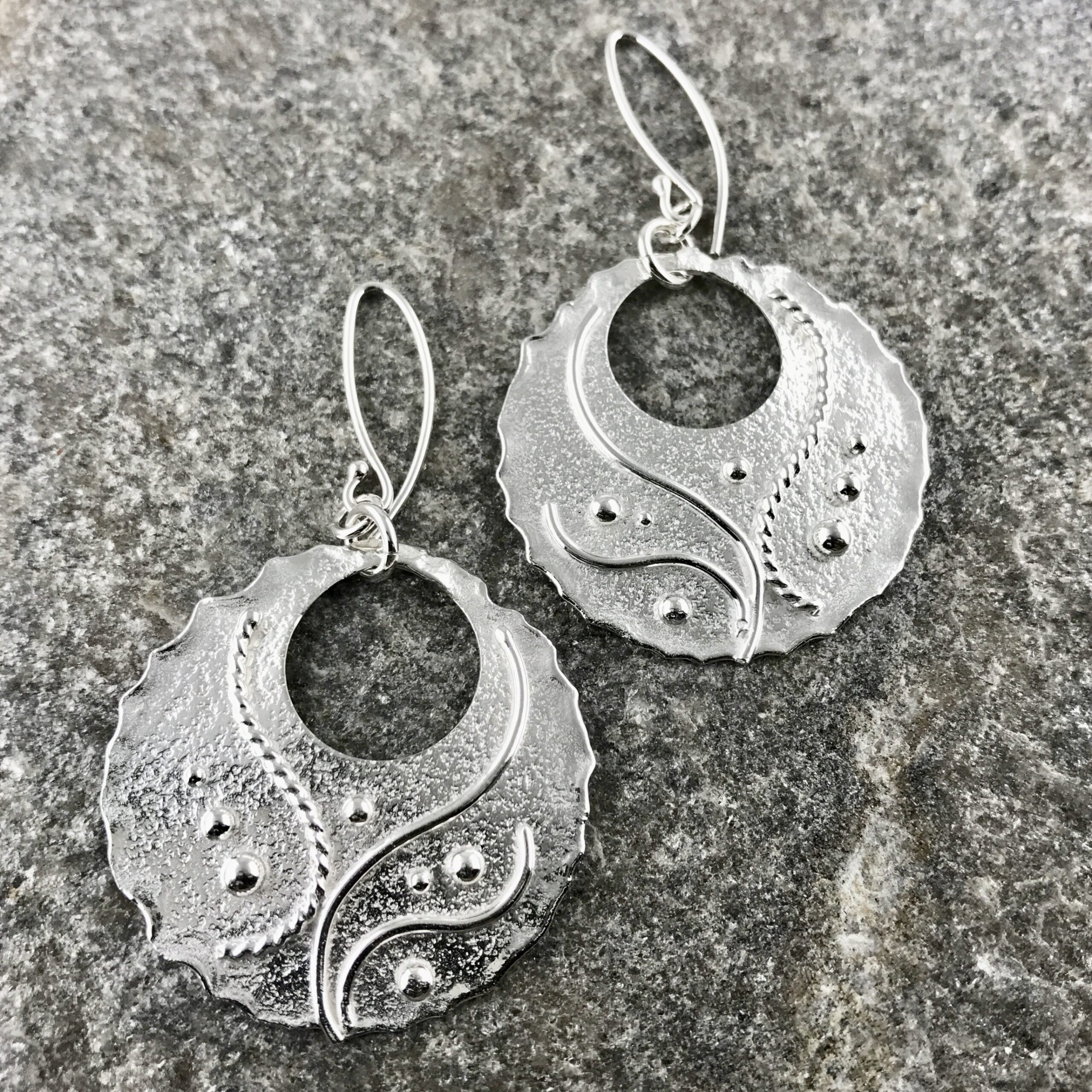 waves earrings - hollow circle - Argentium silver - Xlarge - Image 2