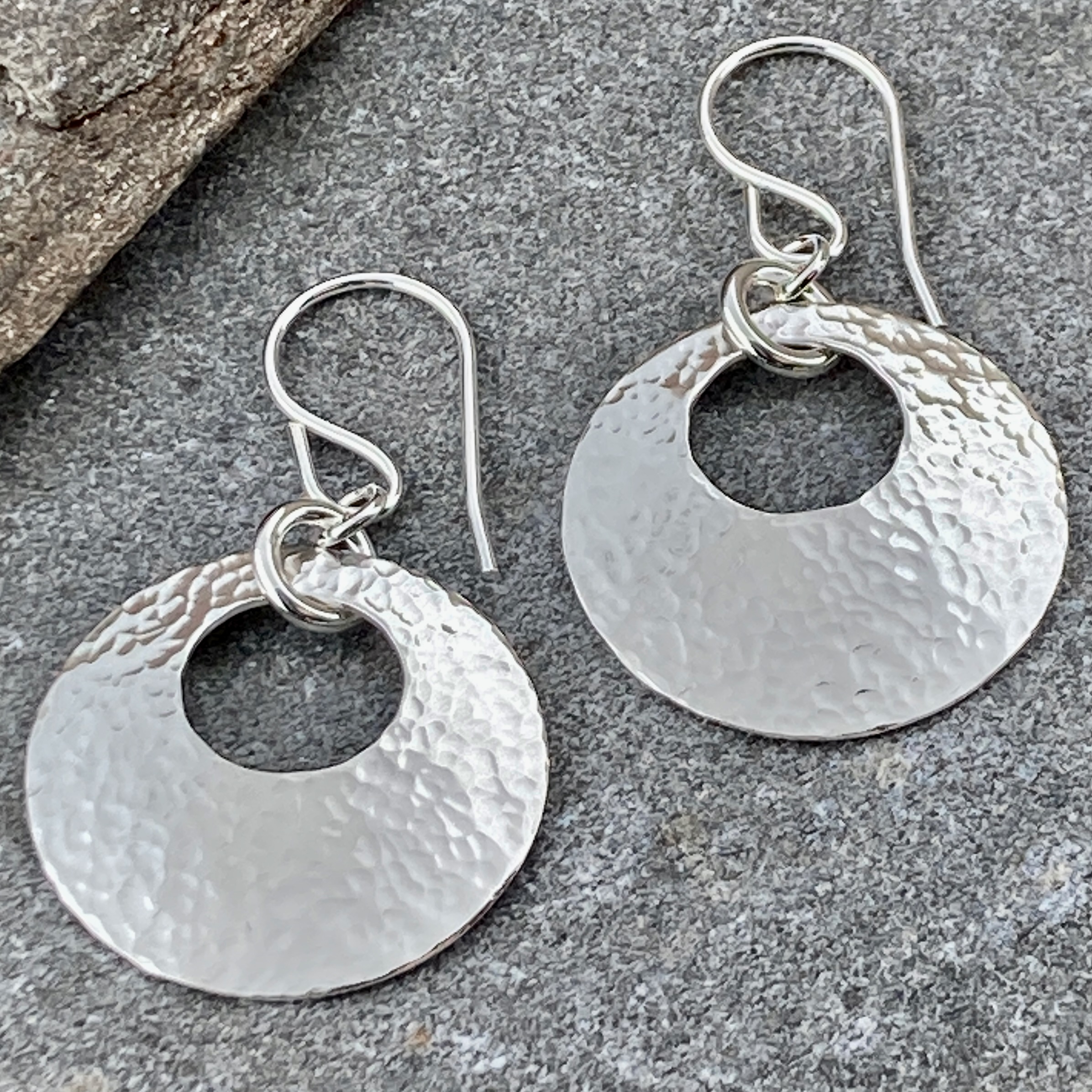 Silversmithing Class - Hammered Argentium silver earrings - Image 7