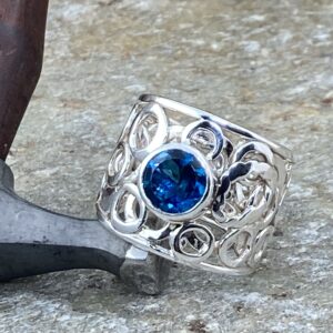 London Blue Topaz Ring – Size 8.5 – Argentium Silver Pebbles Band – 2.5 Carat