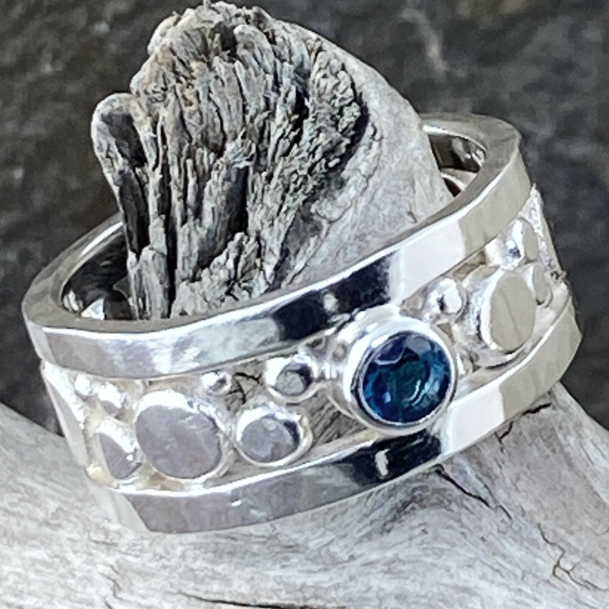 London topaz ring - size 8.75 - flat granules - Argentium silver - Image 2