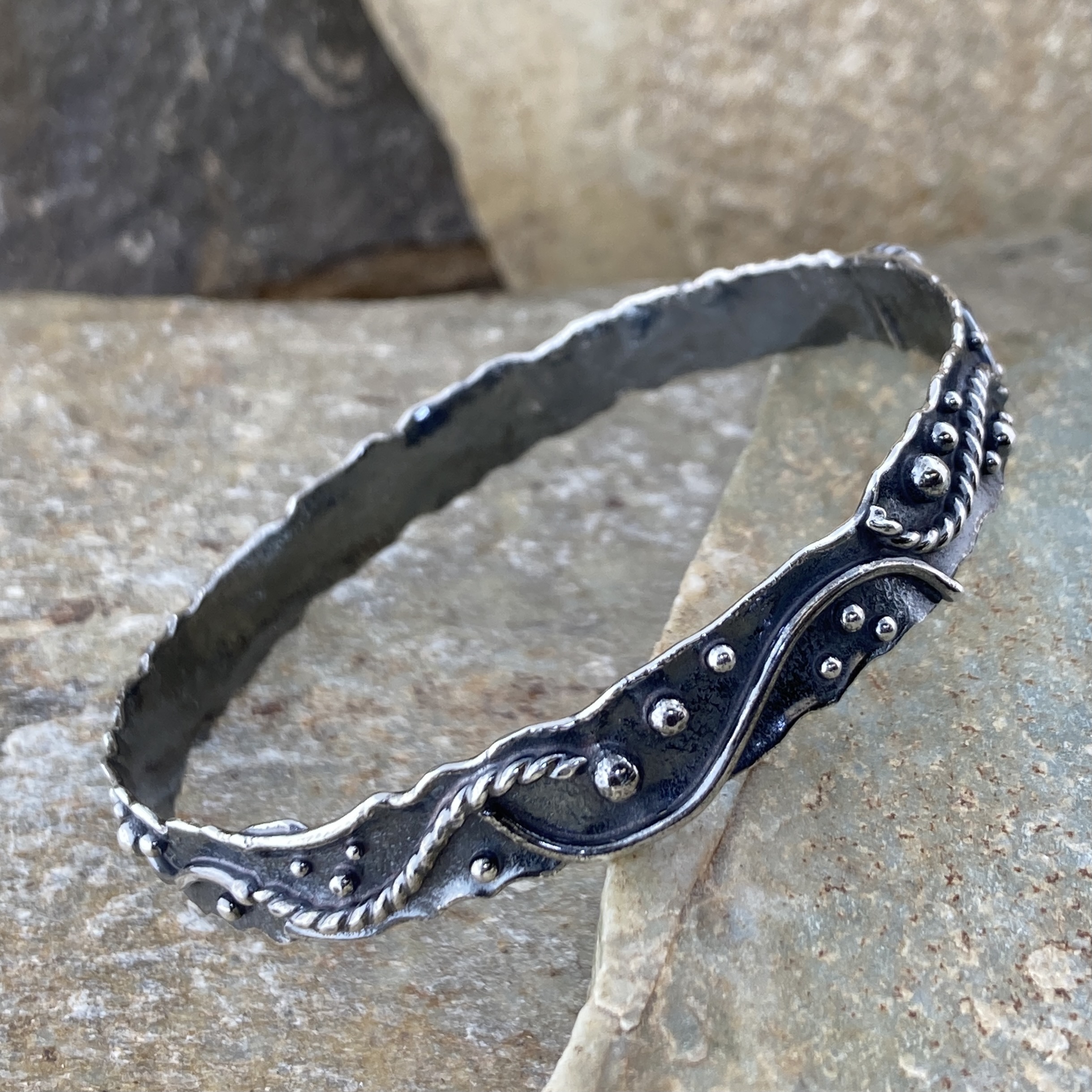 Argentium Silver Waves Bangle – Medium – Antique