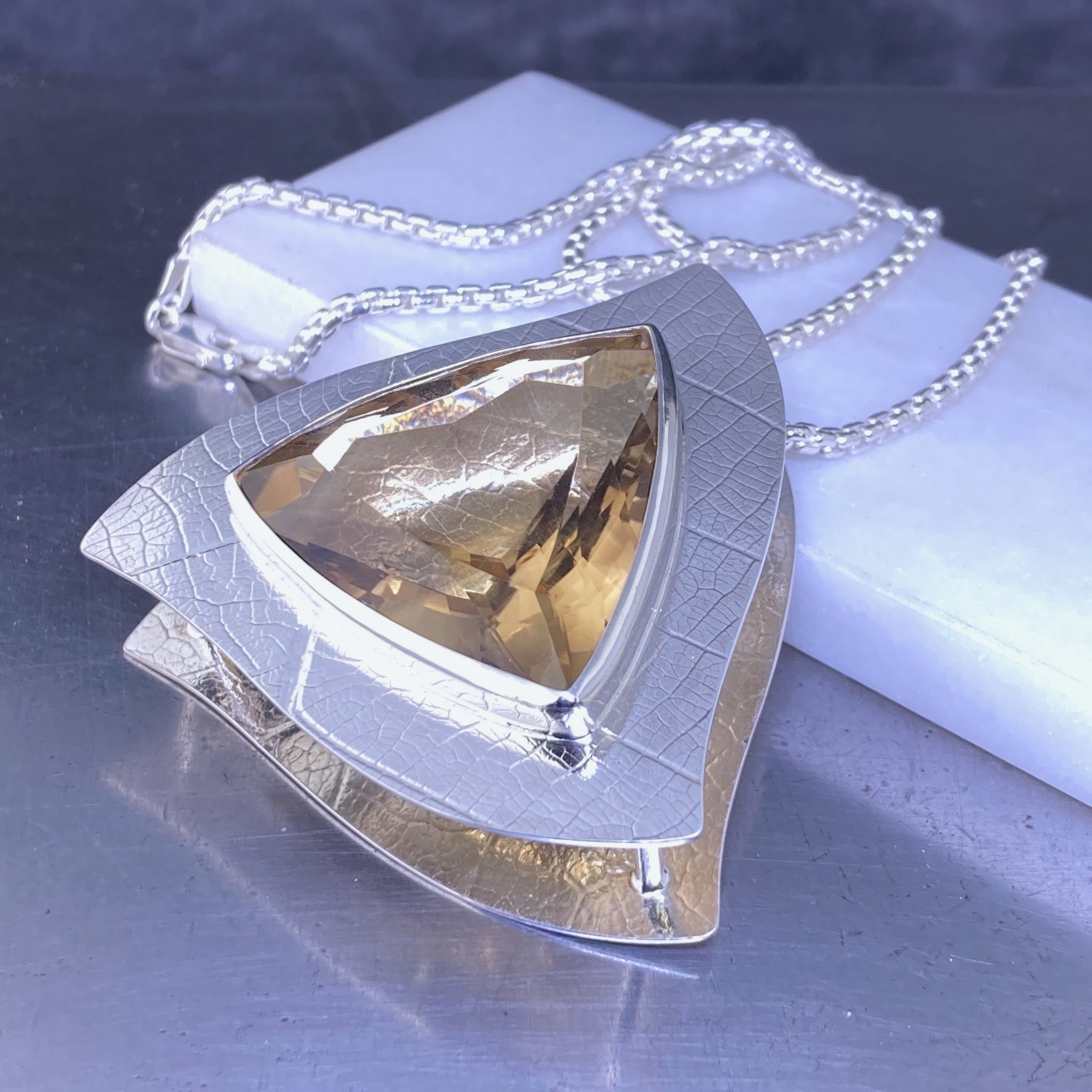 whisky quartz cage pendant - Argentium silver - 102 carat - Image 3