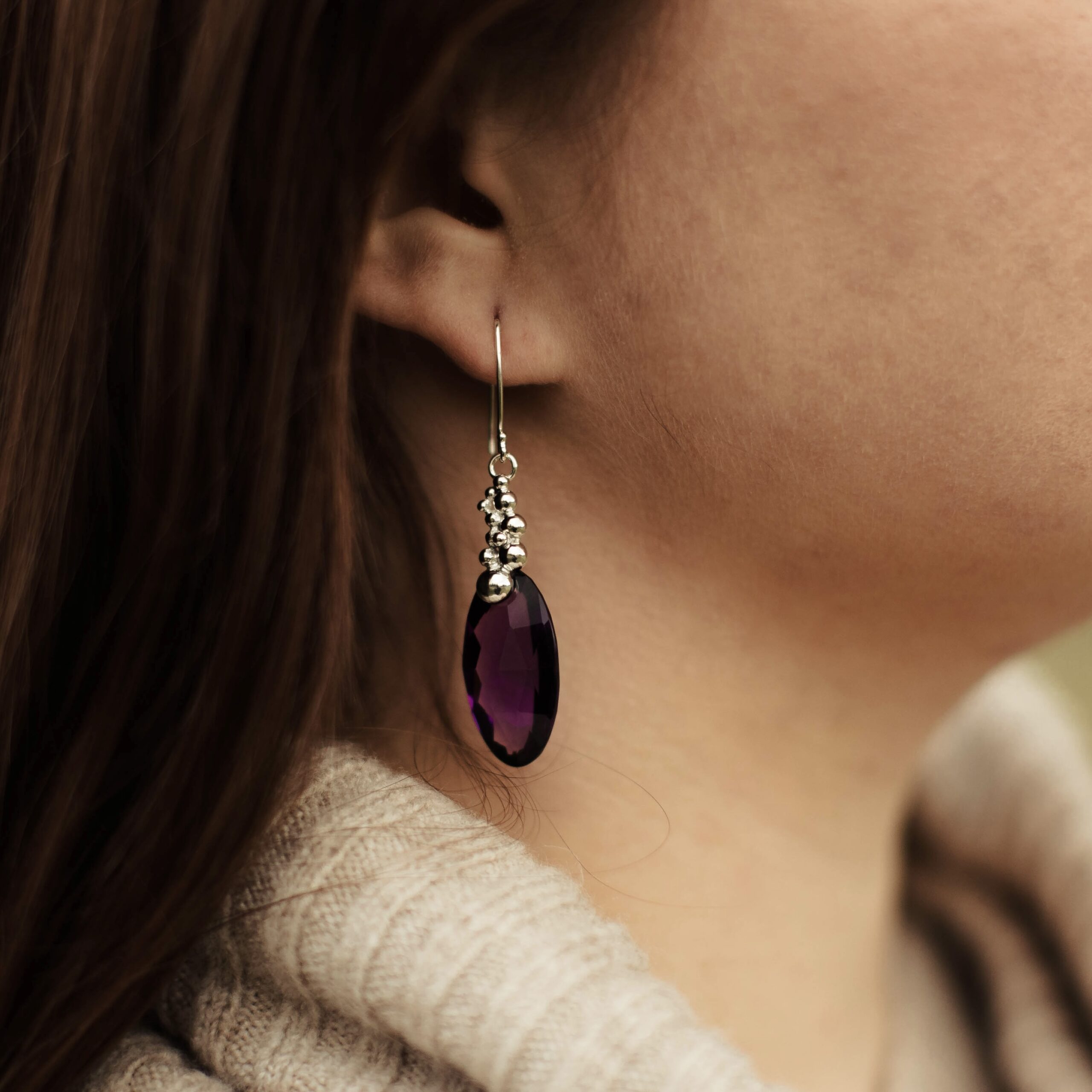 amethyst earrings - granules cap - Argentium silver - 41.1 carat - Image 3