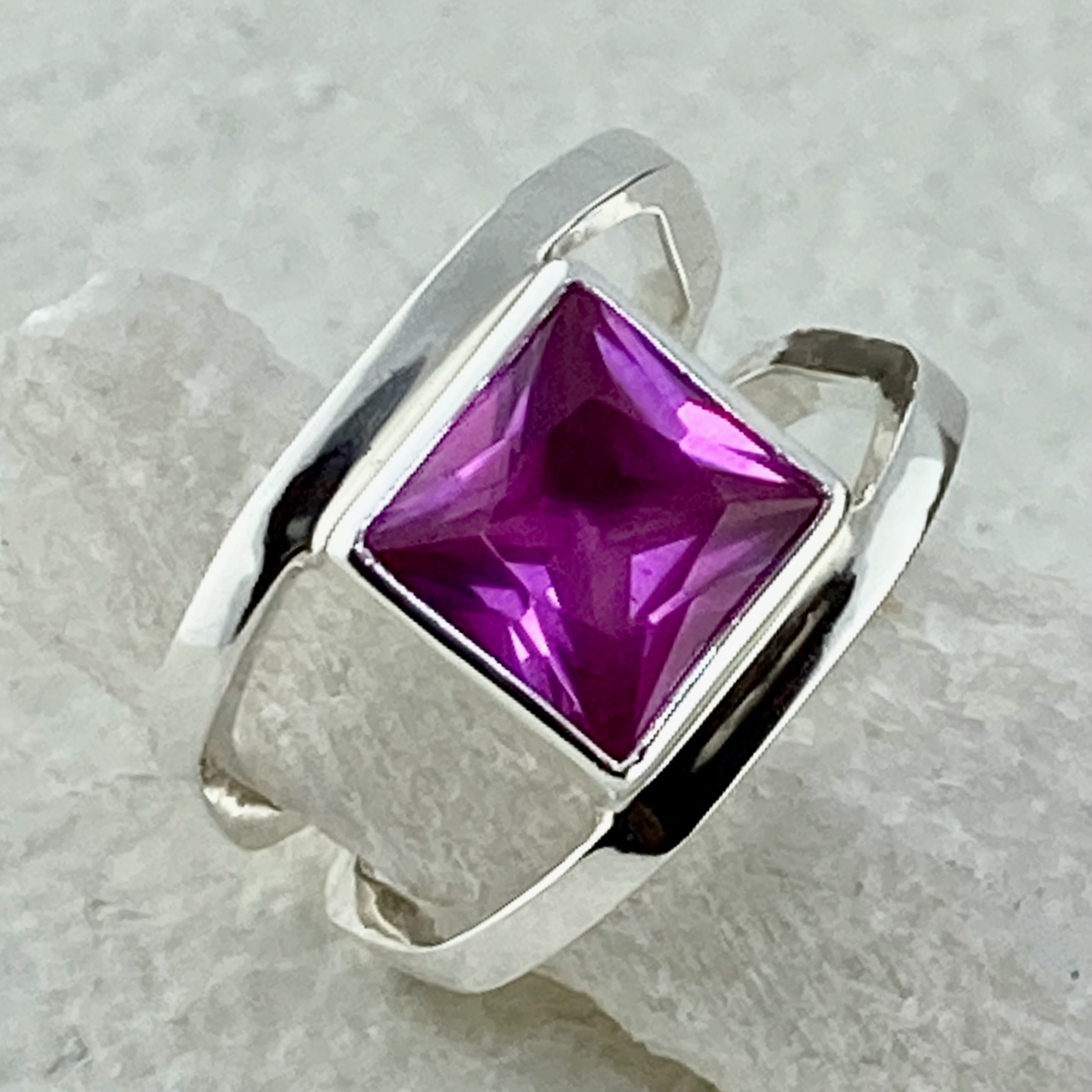 pink sapphire ring - size 8.75 - octagon double-band - 3.5 ct - Image 3