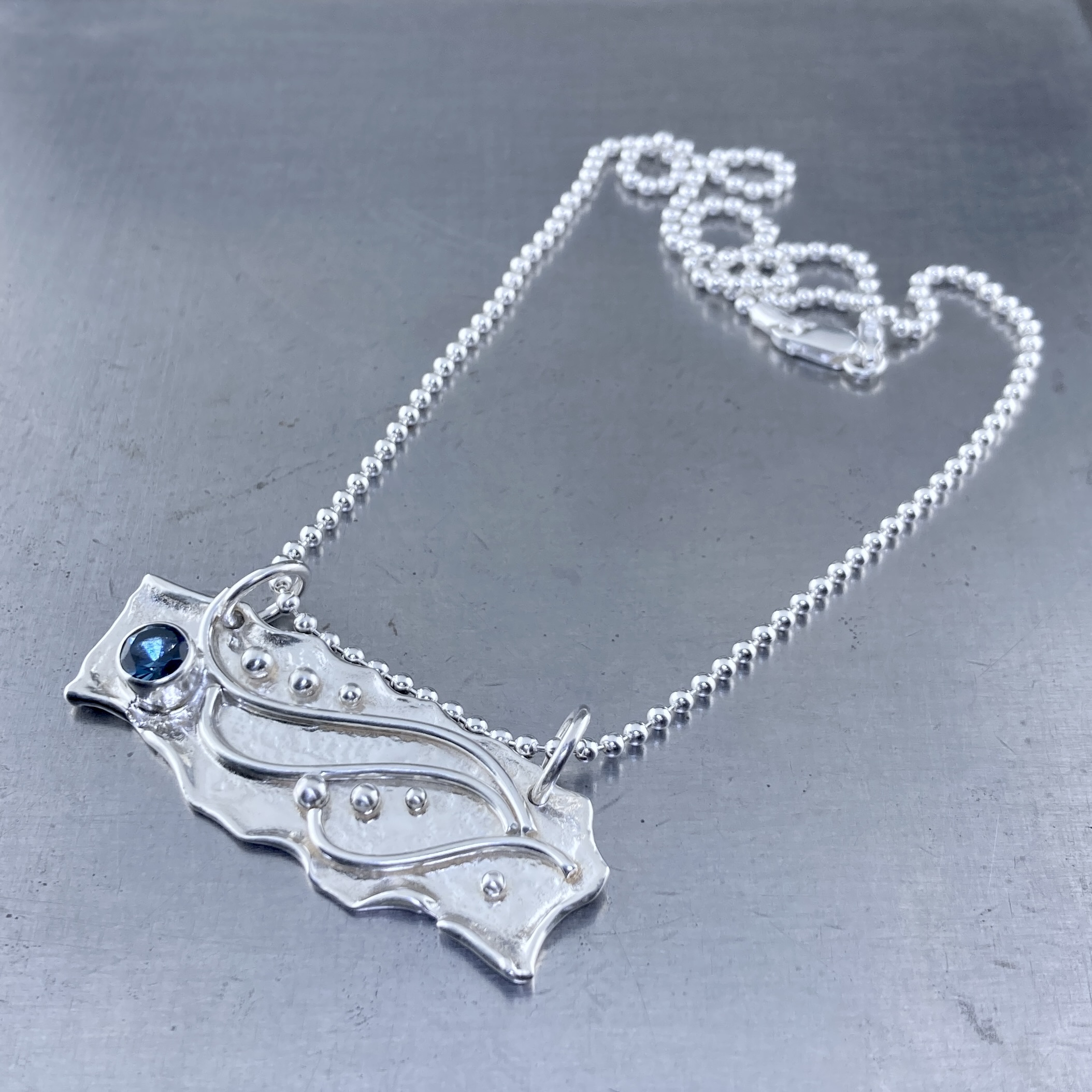 London blue topaz pendant - Argentium silver waves - 1 carat