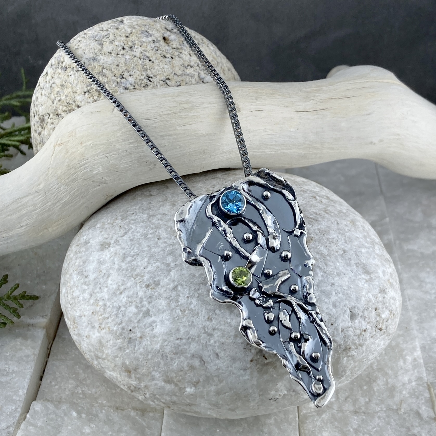 Swiss topaz, peridot pendant - antique Argentium silver waves - Image 4