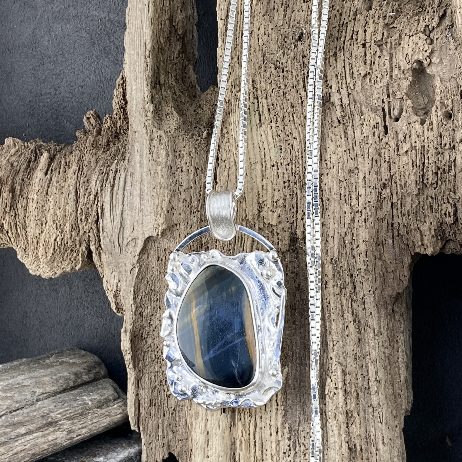 hawk's eye pendant - Argentium silver rapids - Image 2