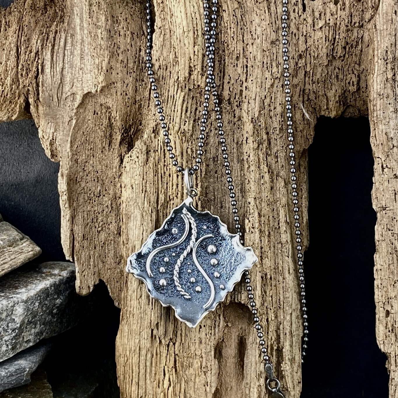 waves pendant - Argentium silver - diamond shape - Image 3