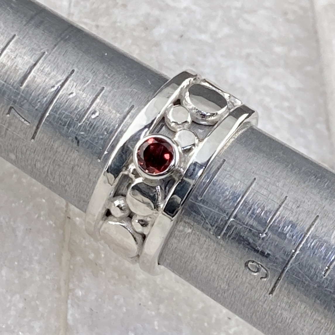 garnet ring - size 8 - Argentium silver flat granules - Image 2