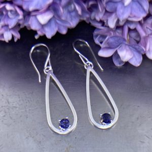 Iolite earrings - hollow teardrop - Argentium silver - 1 carat
