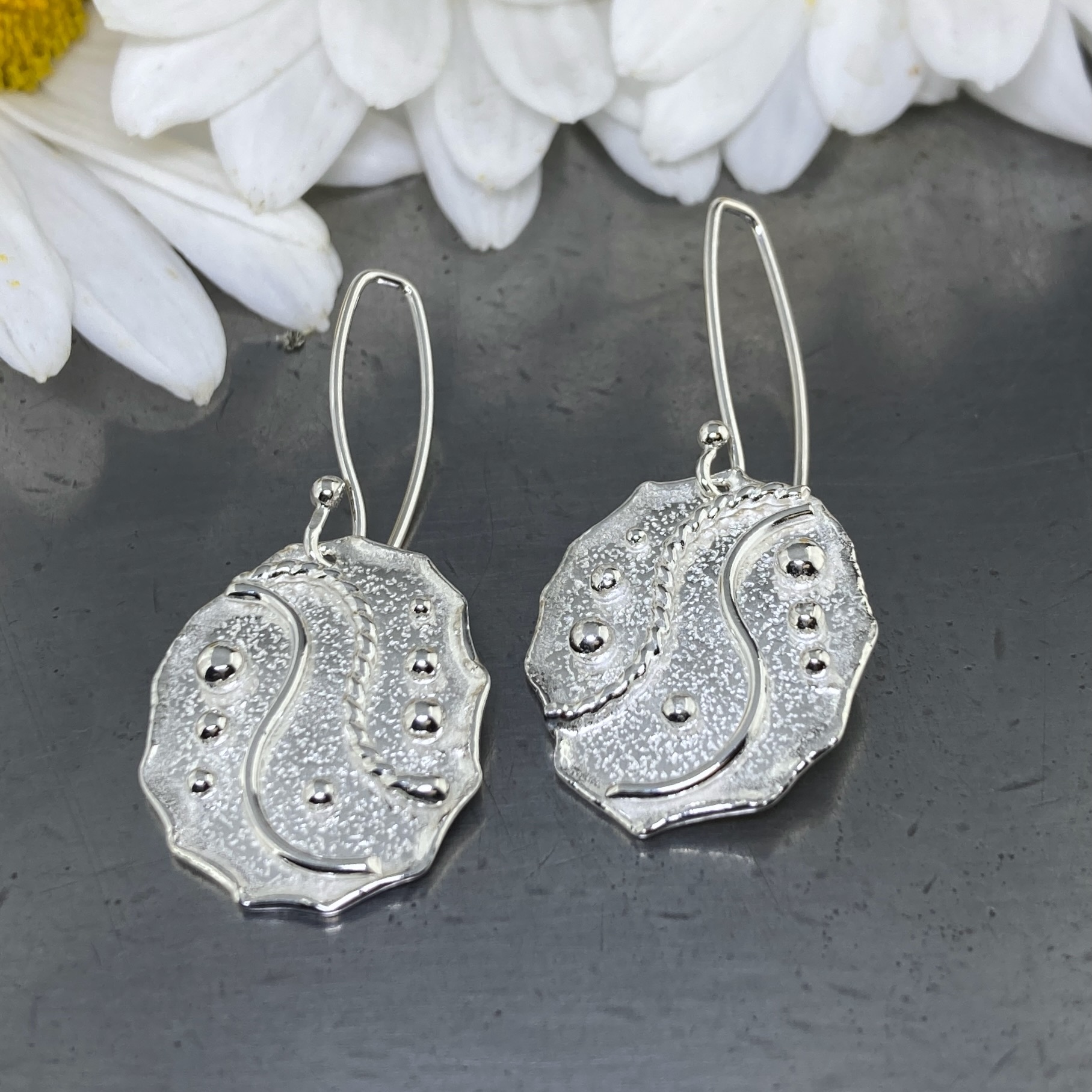 waves earrings - medium oval - Argentium silver - Image 3