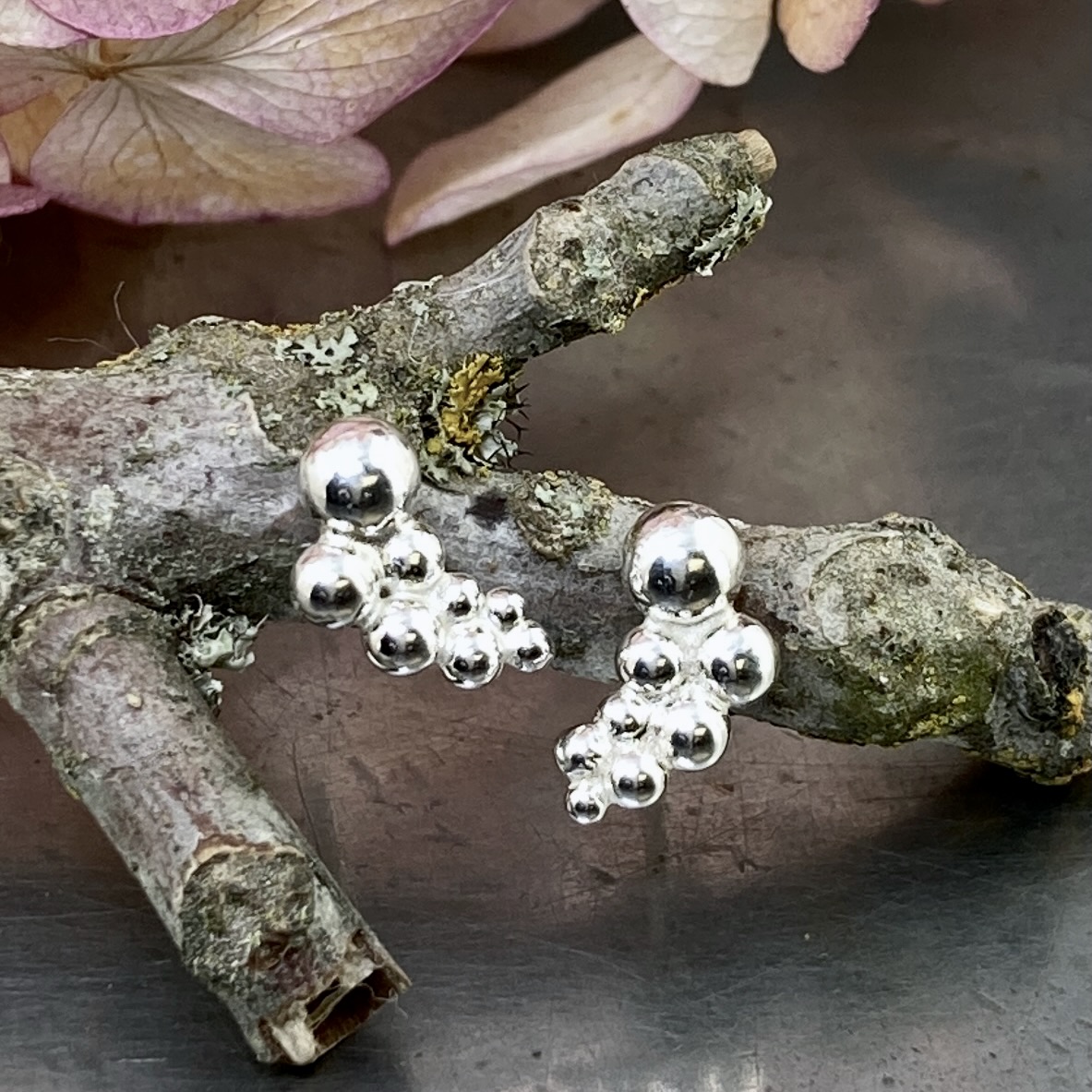granules earrings - cluster post - Argentium silver - Image 3
