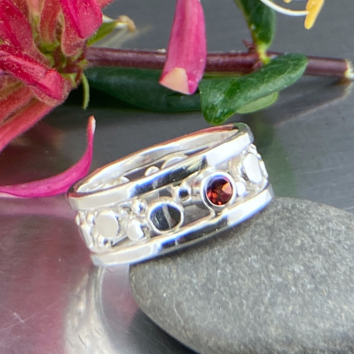 Garnet Ring – Size 10.25 – Argentium Silver Flat Granules – 0.25 Carat