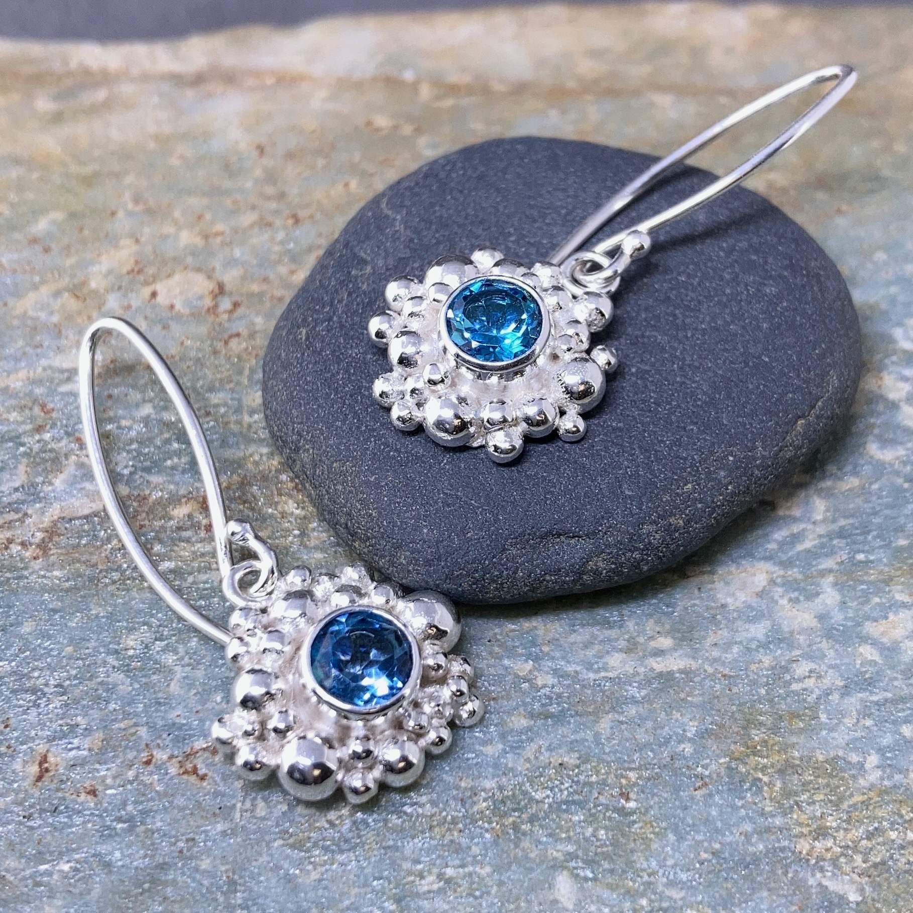 London blue topaz earrings - granules - Argentium silver - 2 carat - Image 2