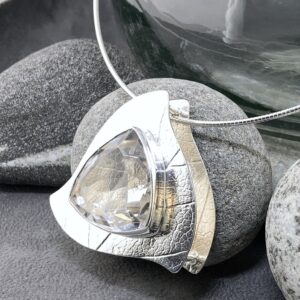 quartz cage pendant - Argentium silver - 53.5 carat