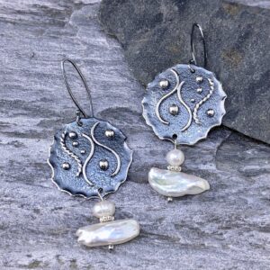 pearl earrings - round waves - Argentium silver