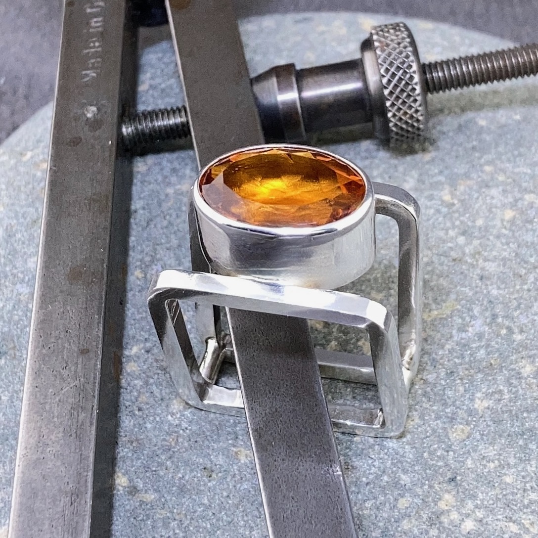 citrine ring - size 8 - Arg. Silver - 7.5 carat - sqaure double-band - Image 4