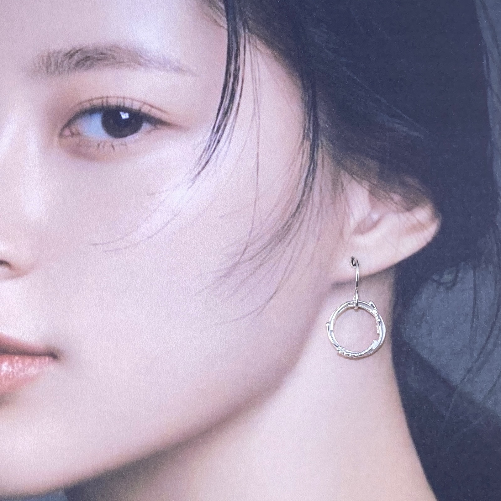 freeform circle earrings - Argentium silver - small - Image 4