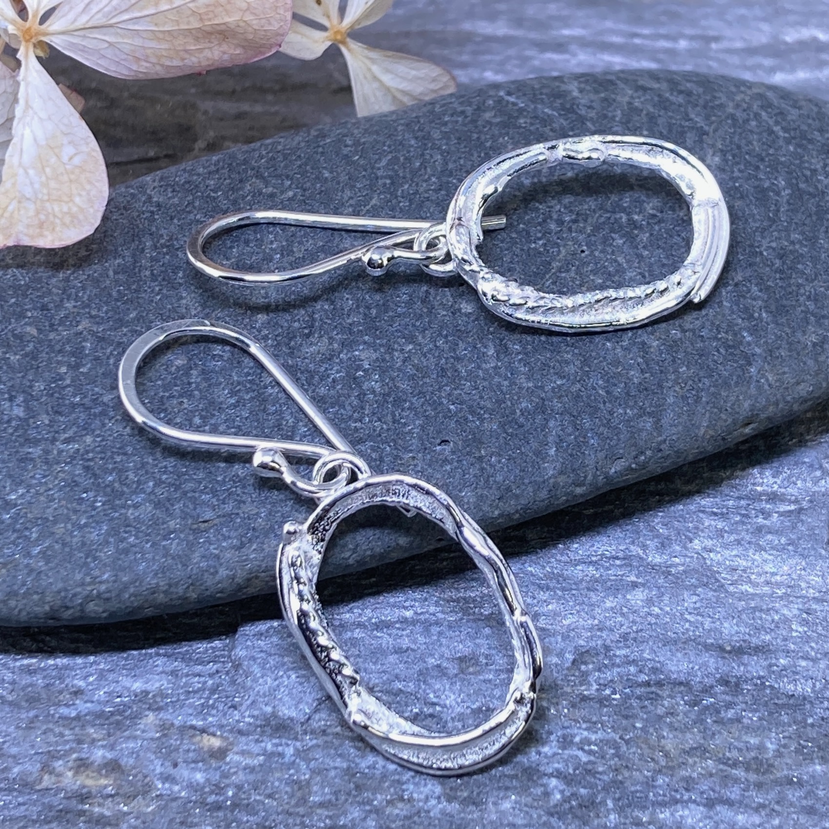 freeform oval earrings - Argentium silver - small - Image 2