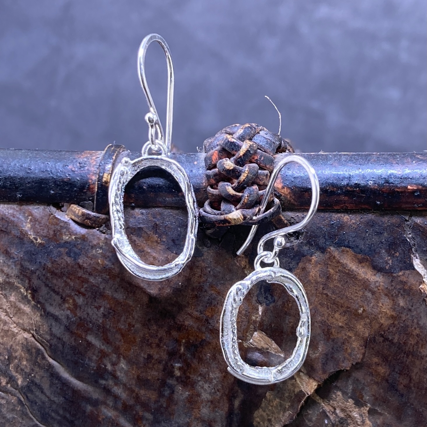freeform oval earrings - Argentium silver - small - Image 4