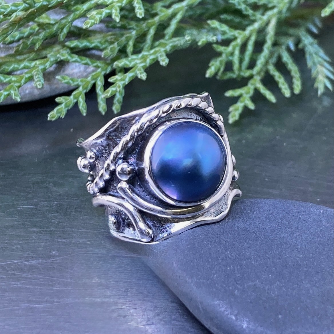 Black Pearl Ring – Size 5.75 – Argentium Silver Waves – 9 Carat - Image 2
