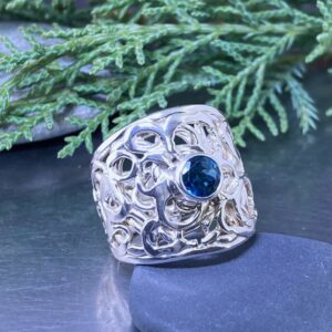 London Blue Topaz Ring – Size 8.25 – Argentium Silver Pebbles – 1 Carat