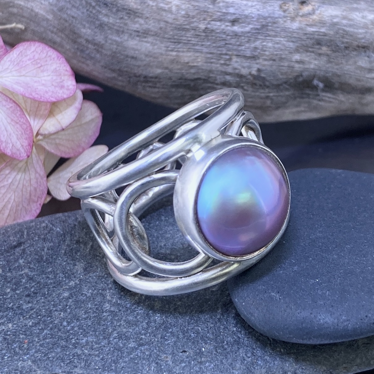 Mabe’ Pearl Ring – Size 9.25 – Argentium Silver Boulder Band