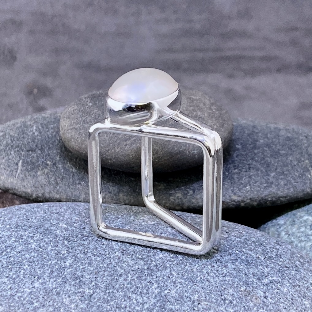 Pearl Ring – Size 9 – Argentium Silver Book - Image 4