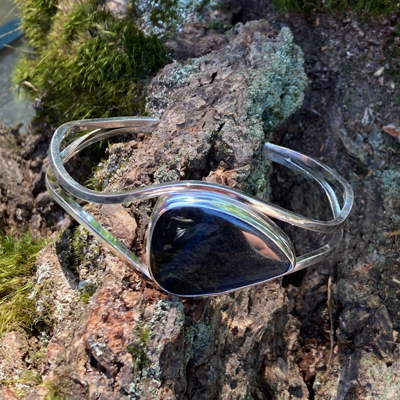 Hawk’s Eye Argentium Silver Cuff Bracelet – Large - Image 2