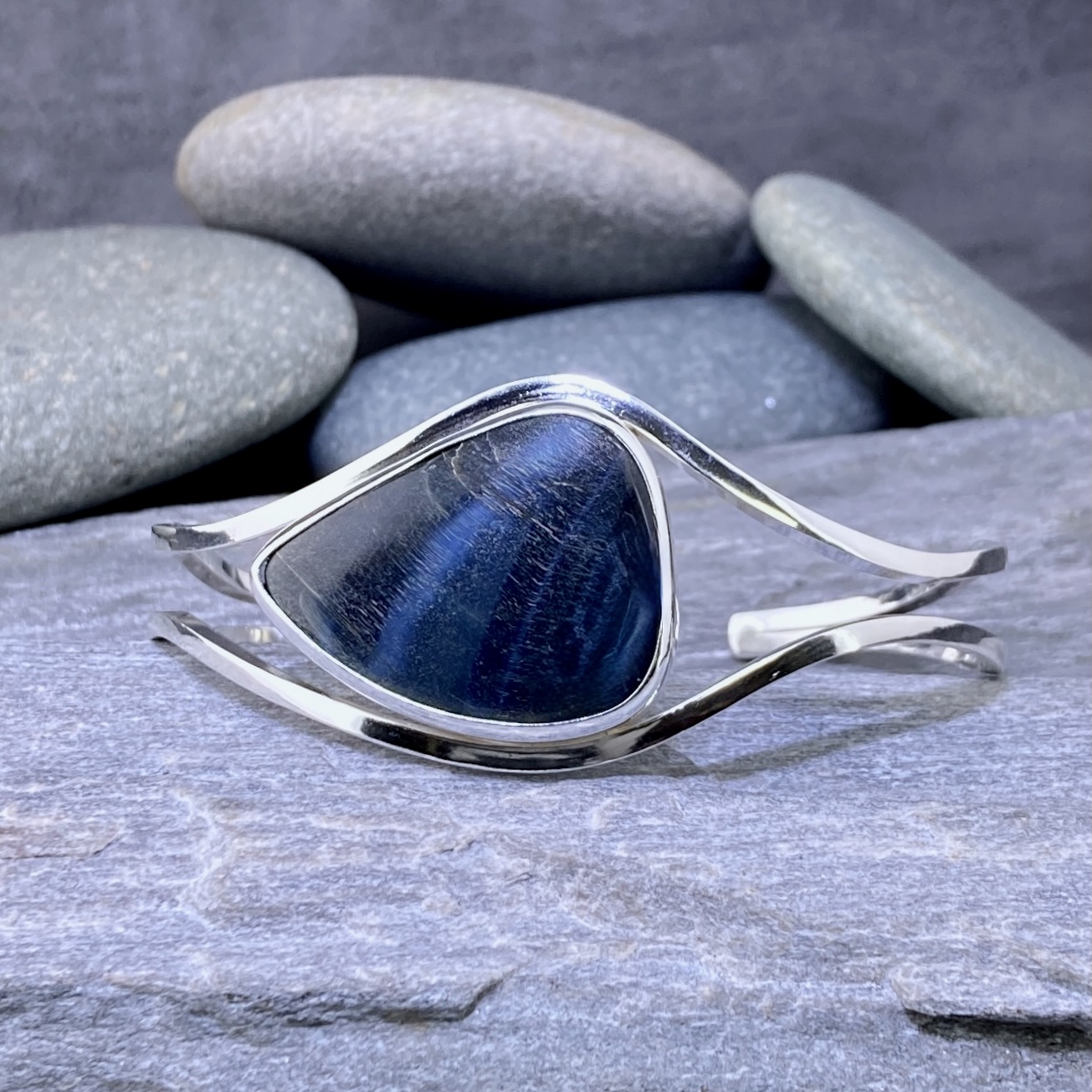 Hawk’s Eye Argentium Silver Cuff Bracelet – Large - Image 6