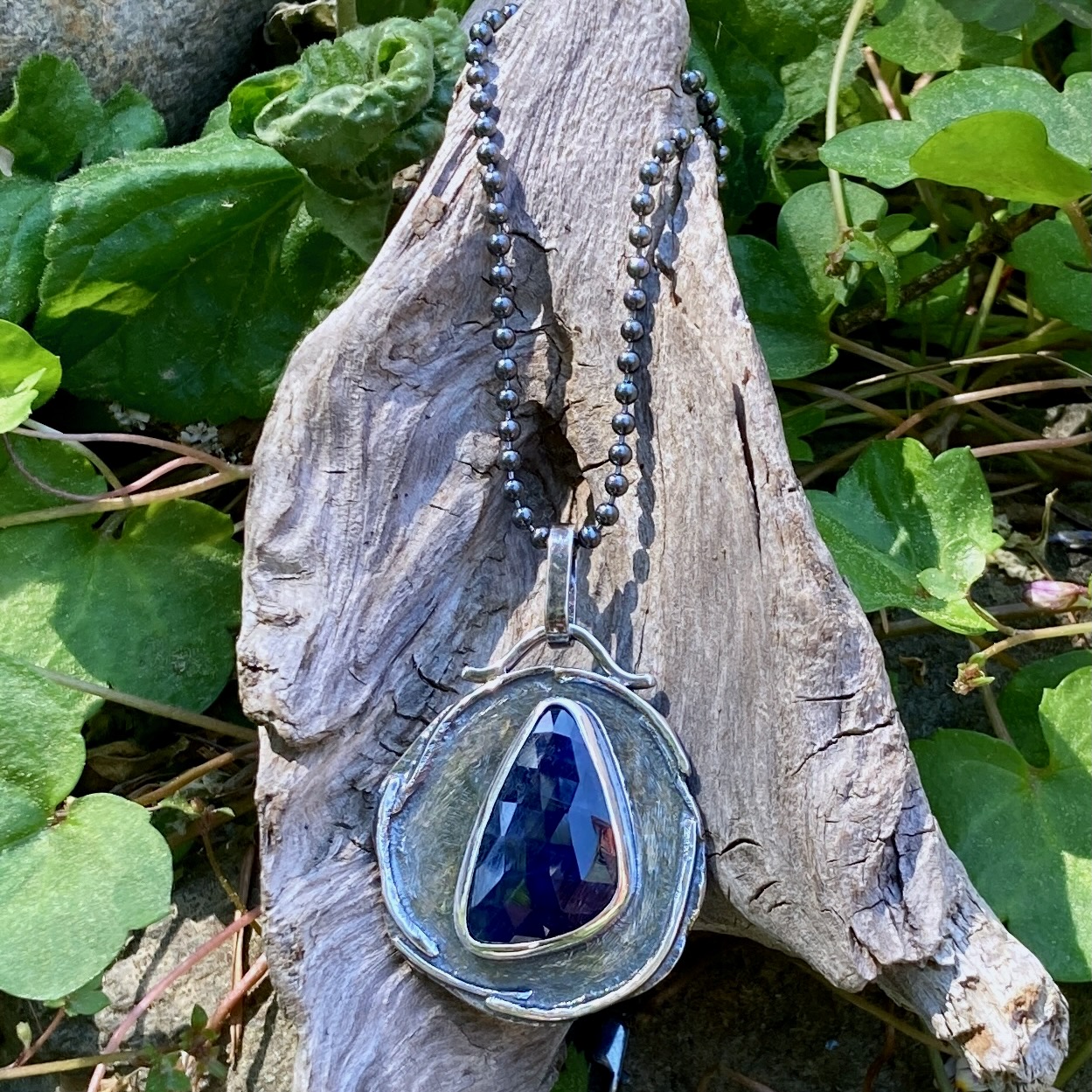 sapphire pendant – Argentium silver wax seal – antique - Image 4