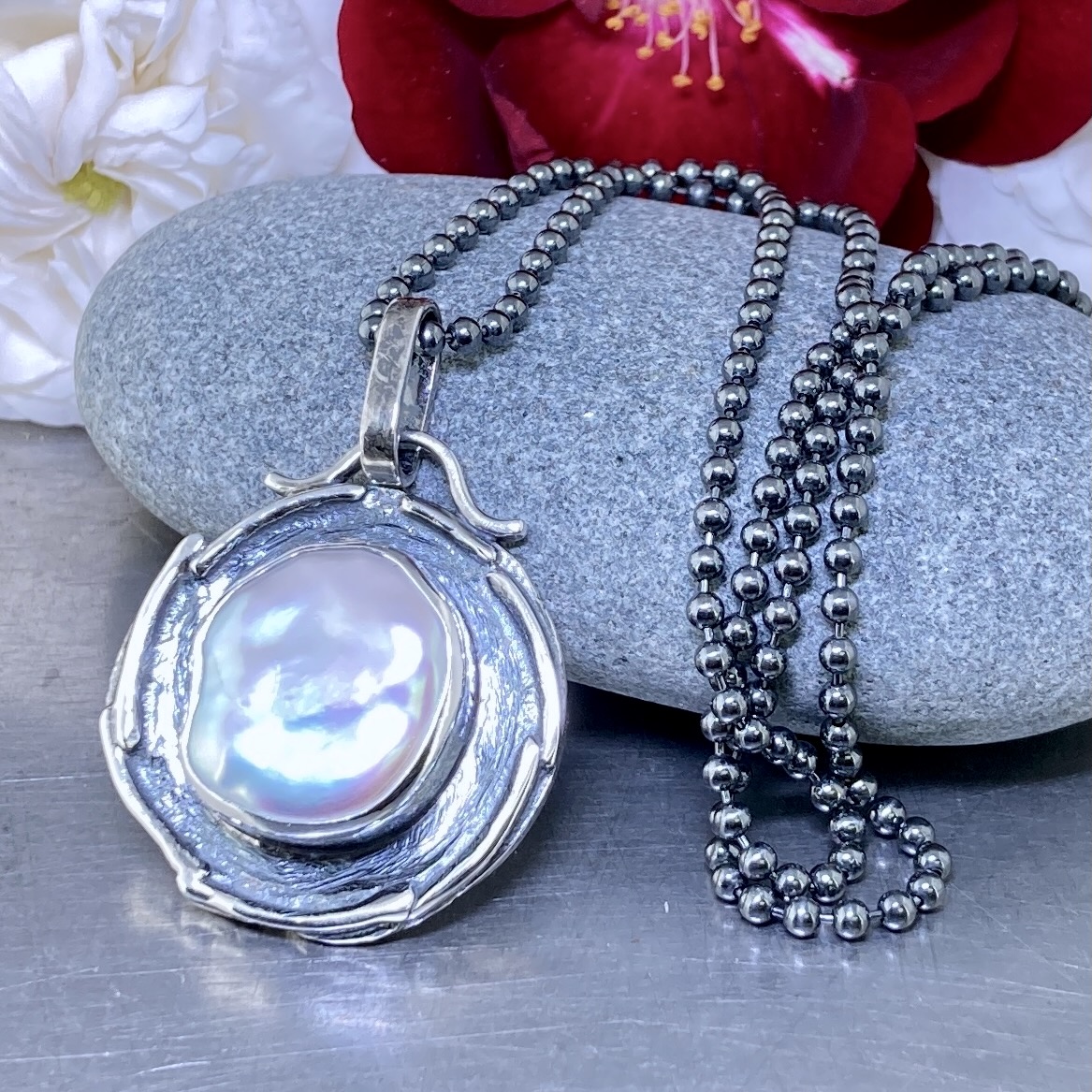 Keshi pearl pendant - Argentium silver wax seal - antique - Image 4