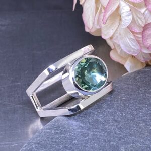Green Amethyst Ring – Size 6 – Square Double-Band – 4 Carat