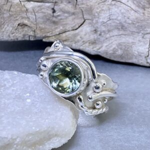 Green Amethyst Ring – Size 8.5 – Argentium Silver Waves – 2.5 Carat