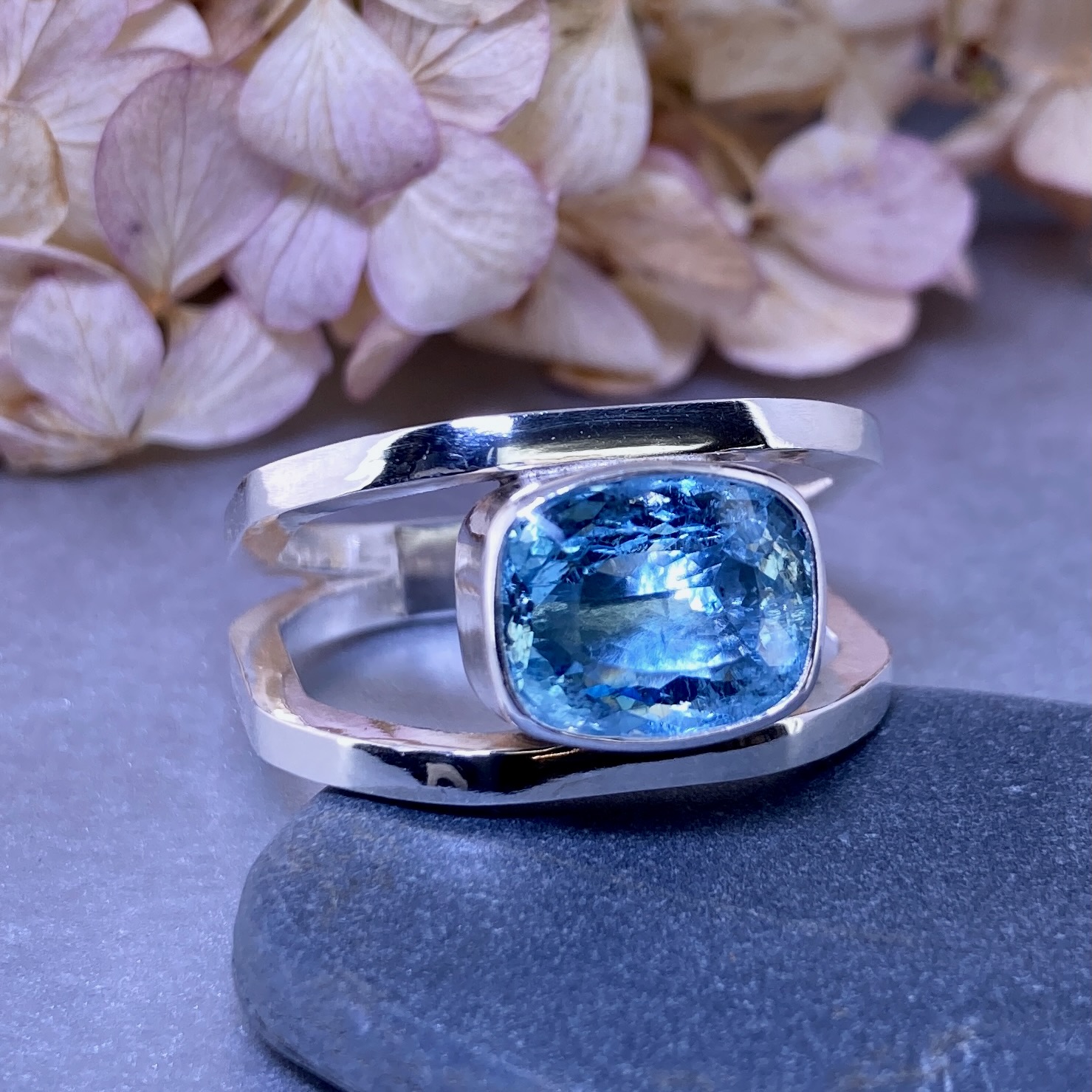 Aquamarine Ring – Size 11.75 – Argentium Octagon Double-Band – 3.45 carat - Image 5