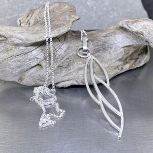 Hanging Willow Leaf Pendant – Argentium Silver 940