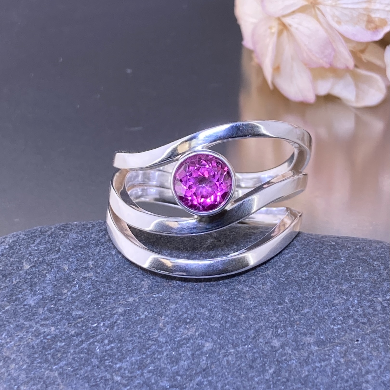 Pink Topaz Ring – Size 9.5 – Wind Design – 1.5 Carat - Image 6