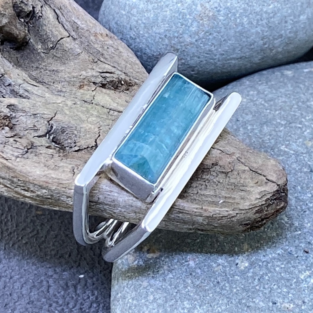 Blue Tourmaline Ring – Size 10.5 – Argentium Silver Double-D Band – 4 Carat - Image 6