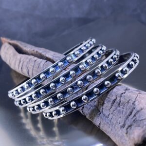 Granule Bangle – Argentium Silver 940 – Antique Finish